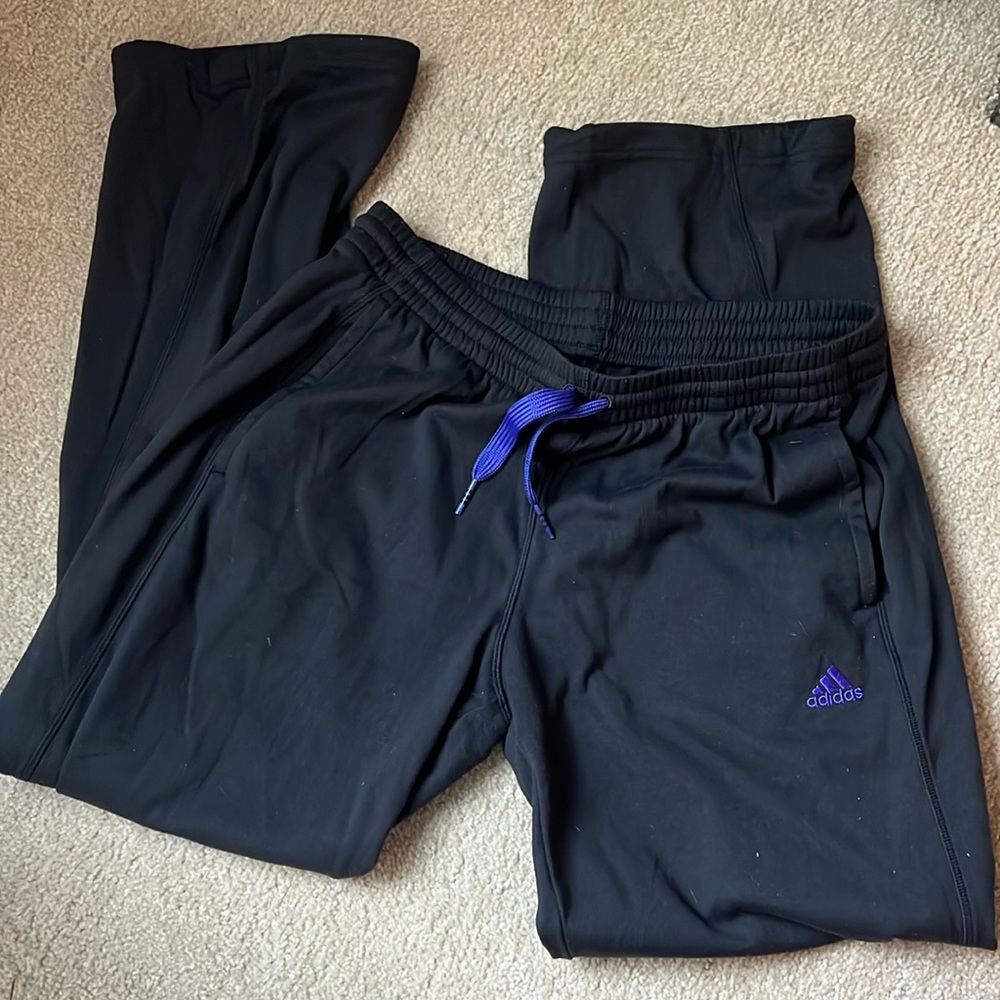 Adidas Women’s Black Fleece Sweatpants Medium